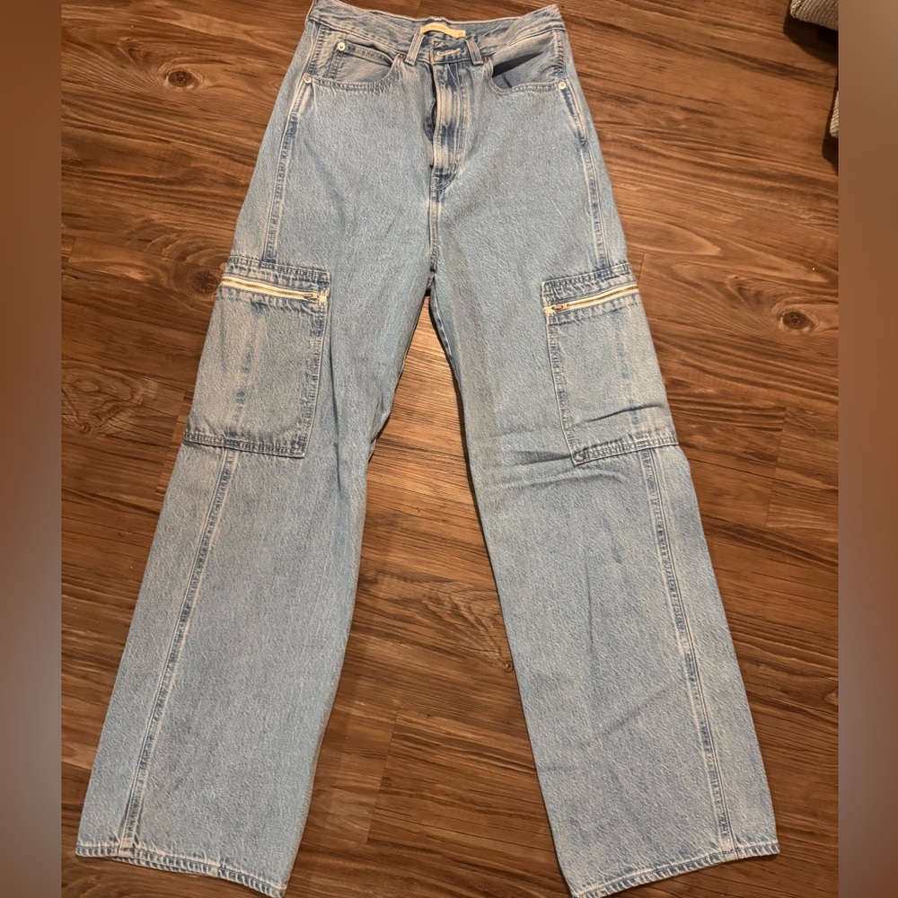 Levi’s Cargo Jeans